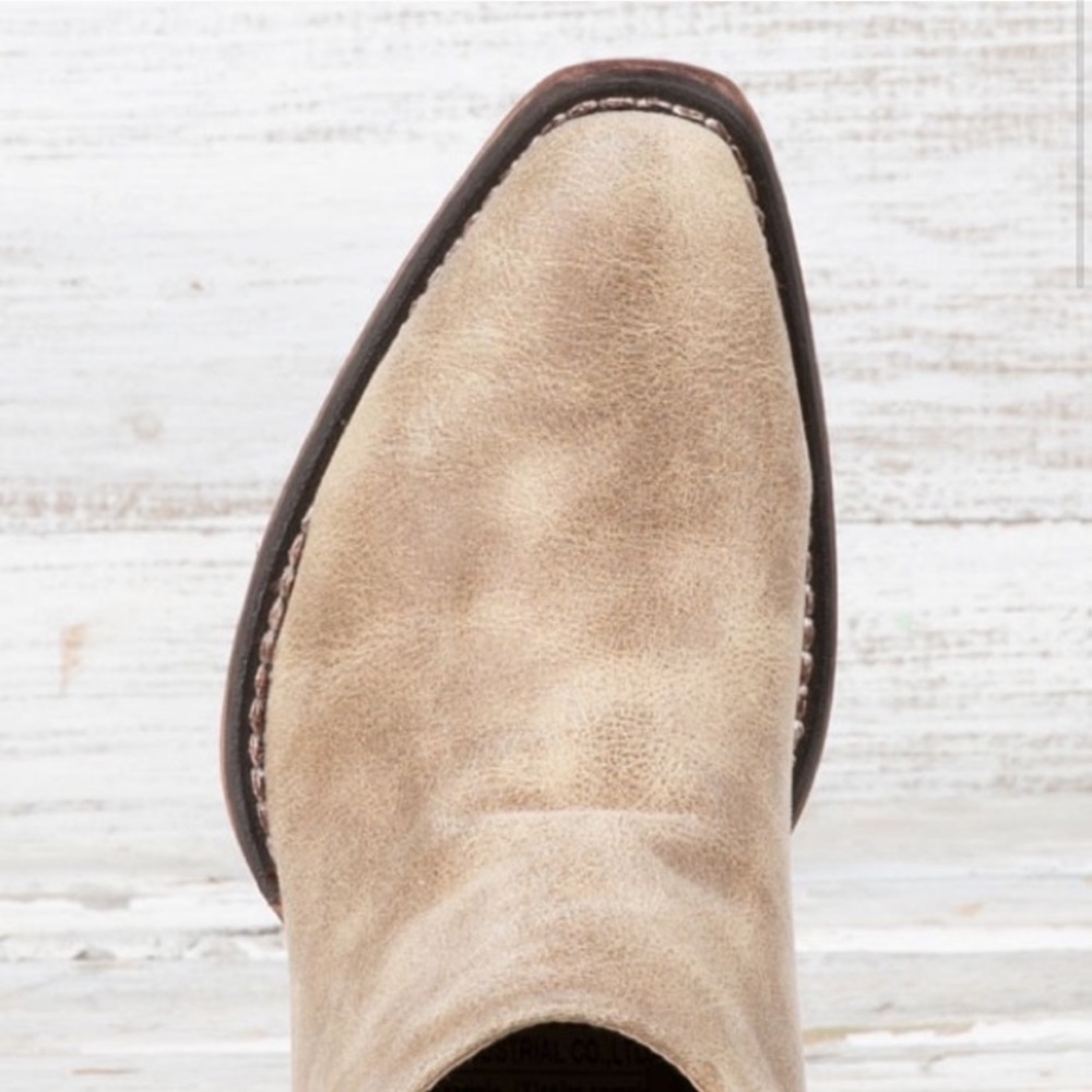 • [NIB] Roper Embroidered Booties • - Picture 8 of 14